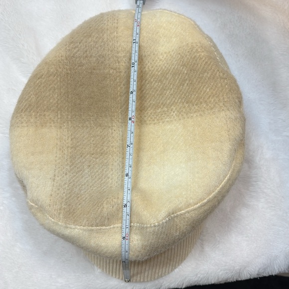 Hat - Picture 9 of 9